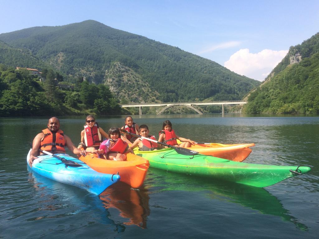 Agriturismo Braccicorti Hotell Pieve Fosciana Eksteriør bilde